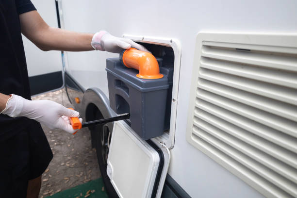 Best Portable bathroom rental  in Rainbow Lakes Estates, FL